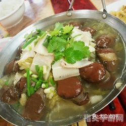 鲶鱼炖豆腐：东北美食的传世之味